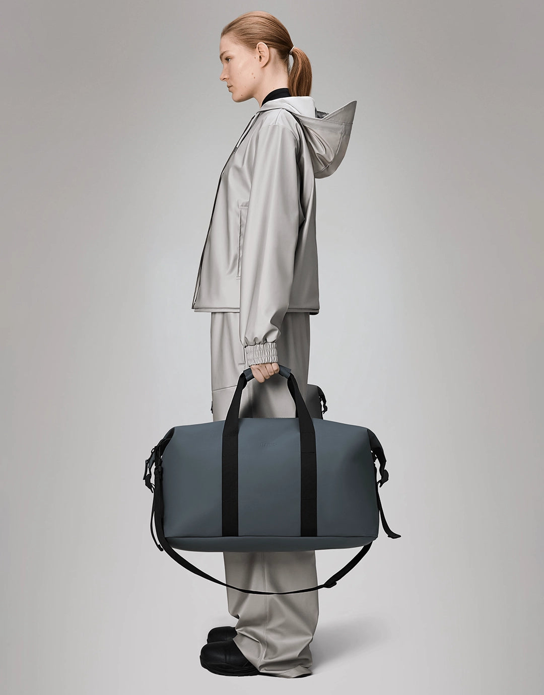hilo weekend bag rains Small in Black Hilo Weekend Bag Small is a true favorite when traveling light The Rains Hilo Weekend Bag