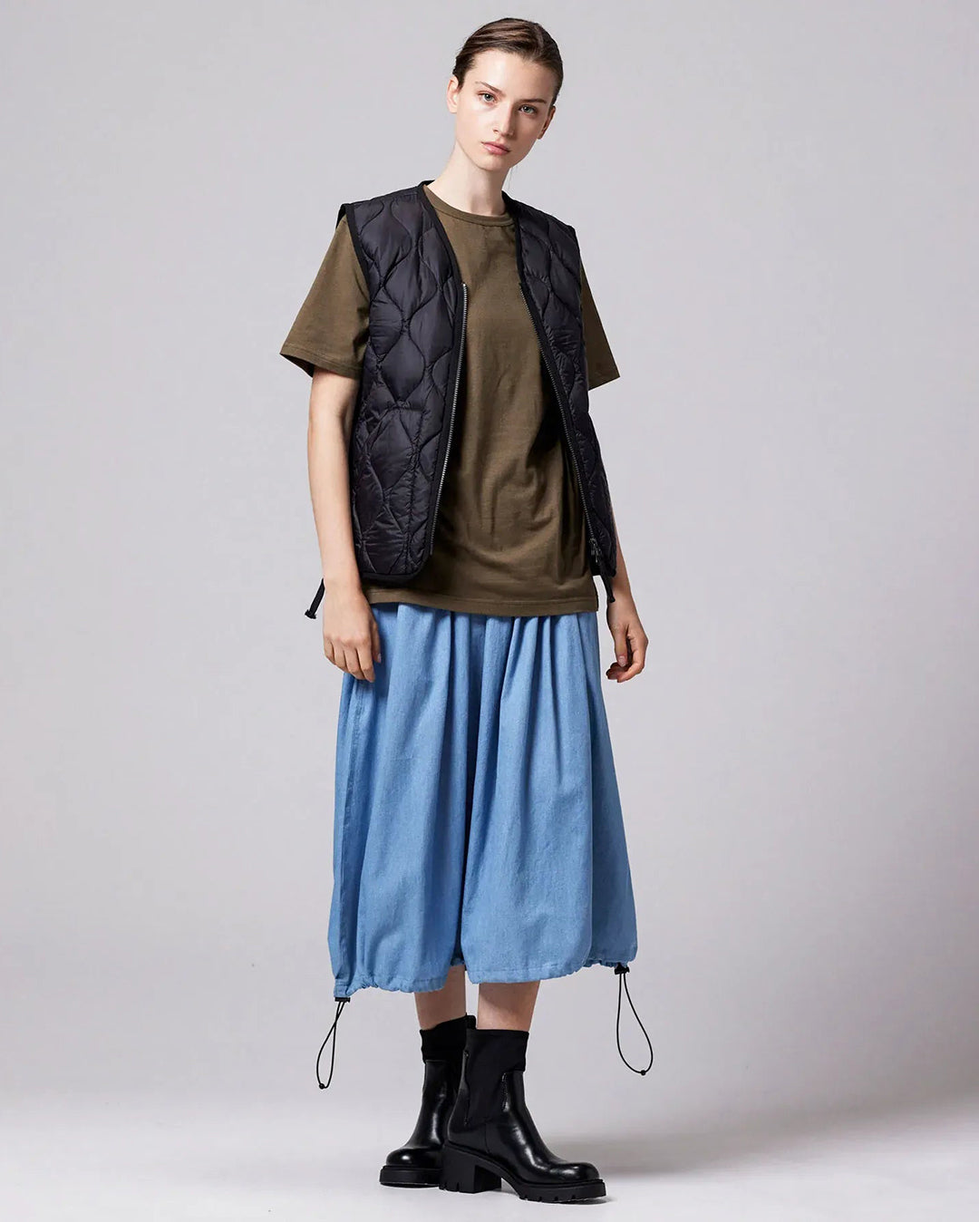 Taion Military V-Neck W-Zip Down Vest - Black | Wally NZ
