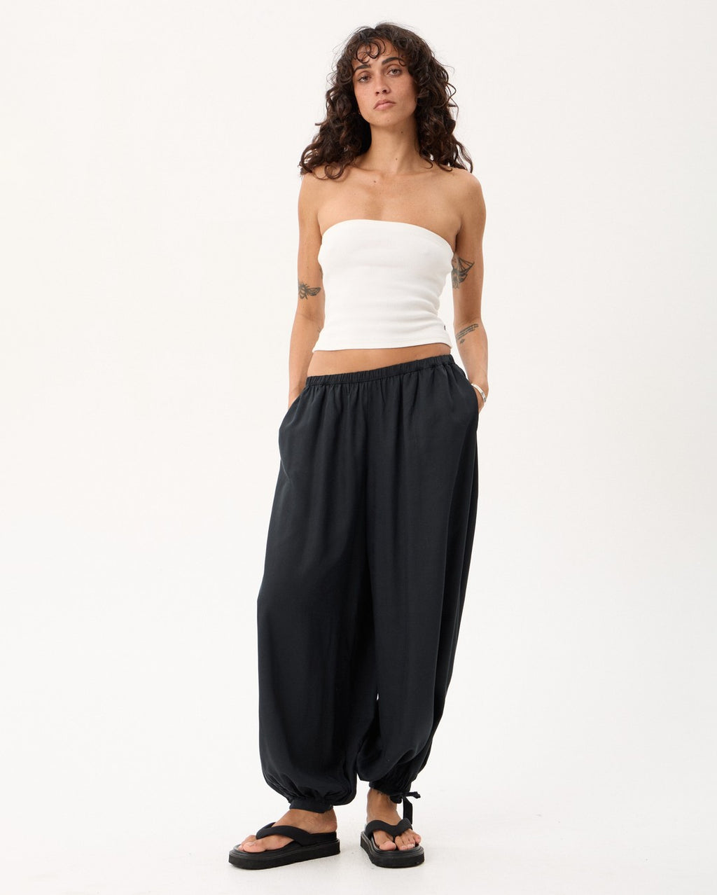 Lyana - Hemp Balloon Pant - Black - Afends