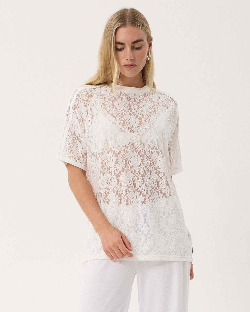 Angela - Recycled Lace Oversized Raglan Tee - White - Afends