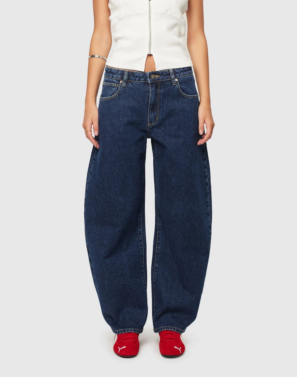 95 Tara Barrel Denim Jeans