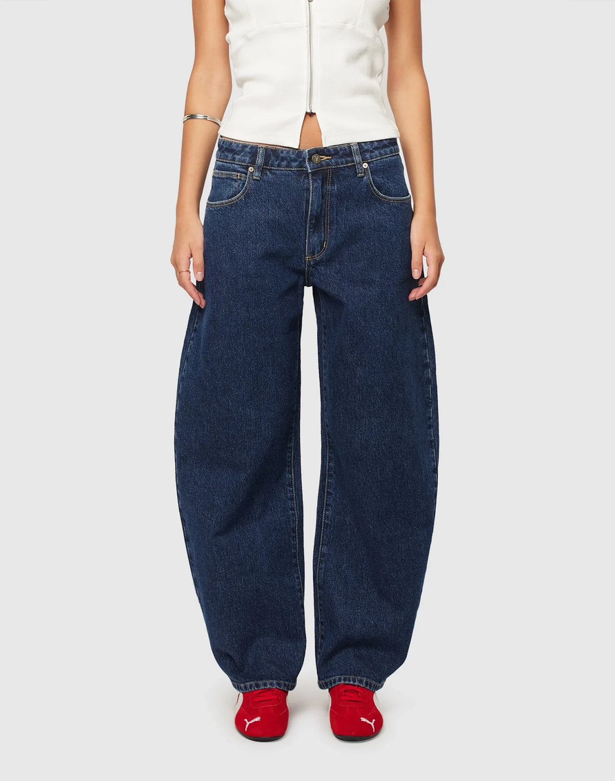 95 Tara Barrel Denim Jeans