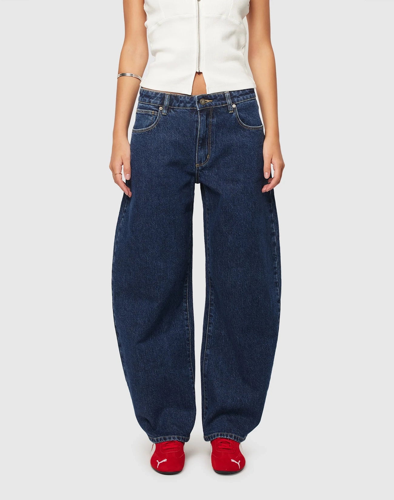 95 Tara Barrel Denim Jeans