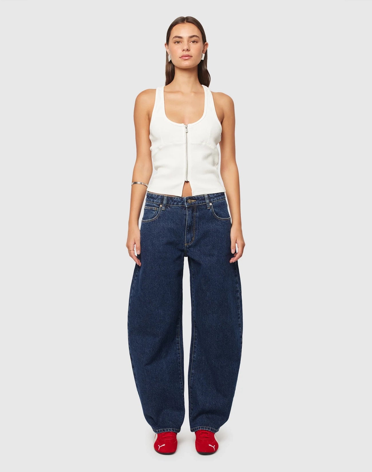 95 Tara Barrel Denim Jeans