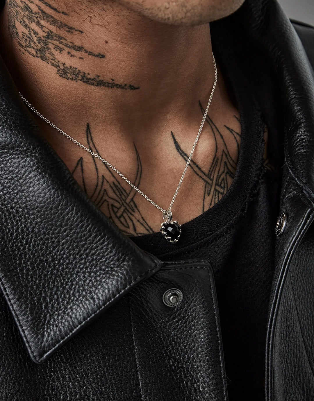 Love Claw Necklace - Silver