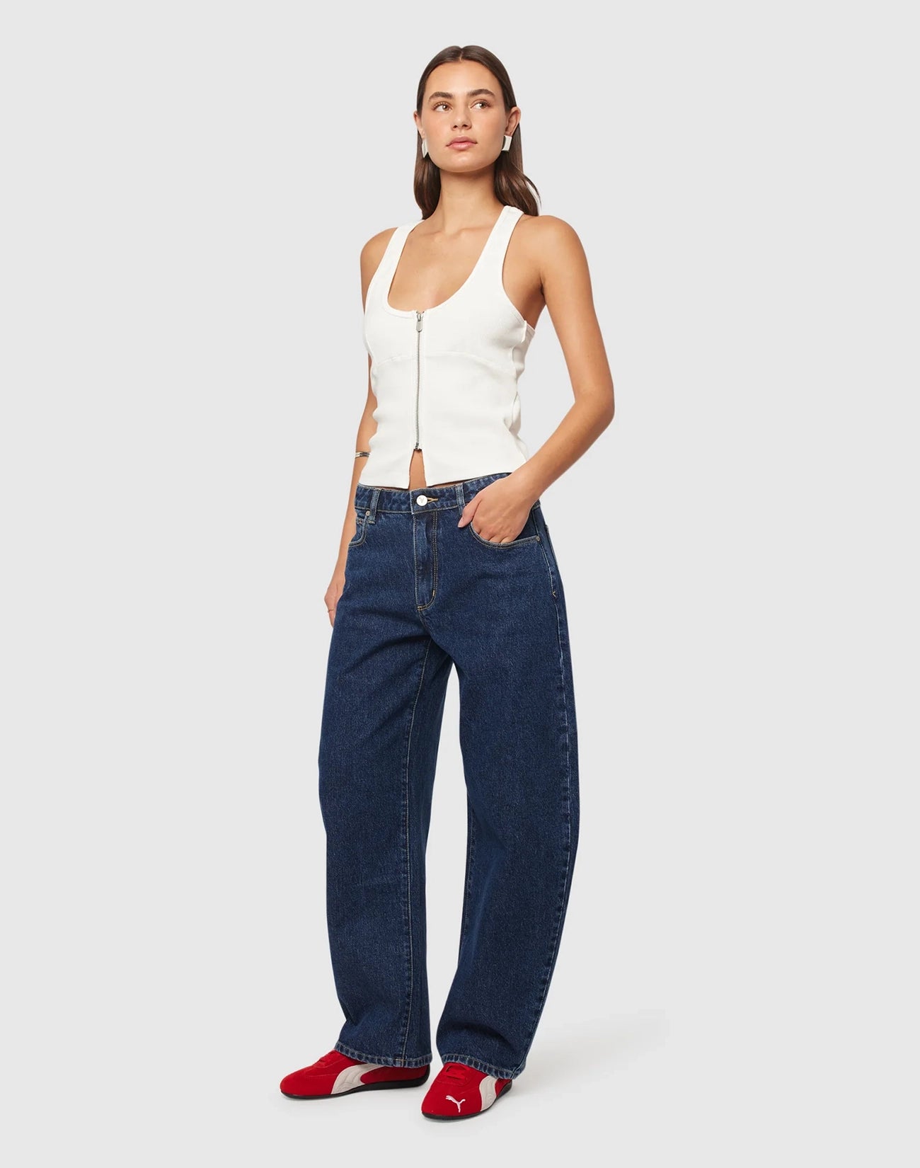 95 Tara Barrel Denim Jeans
