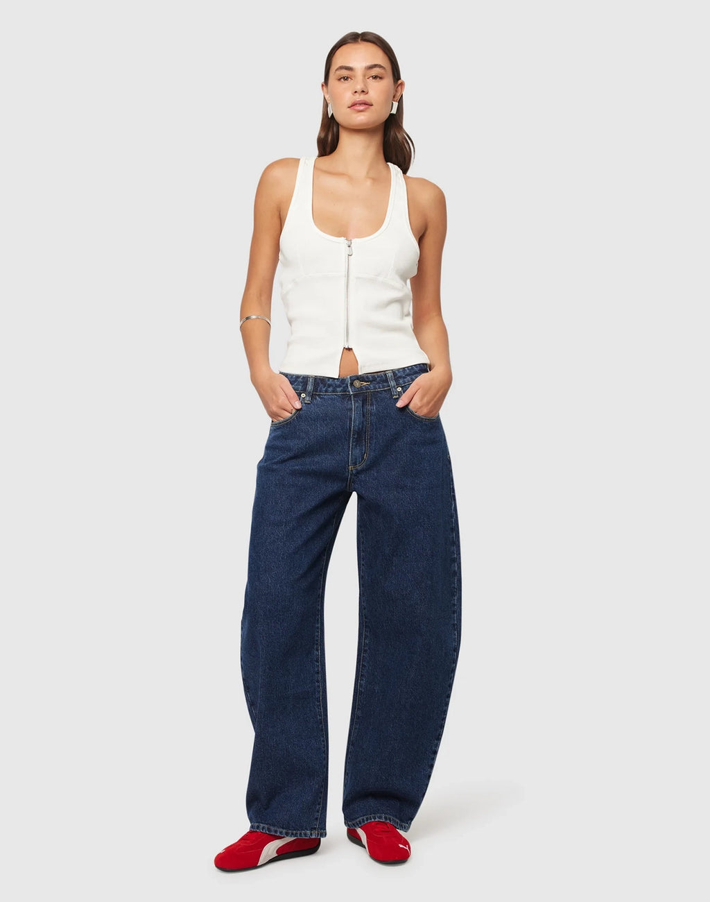95 Tara Barrel Denim Jeans
