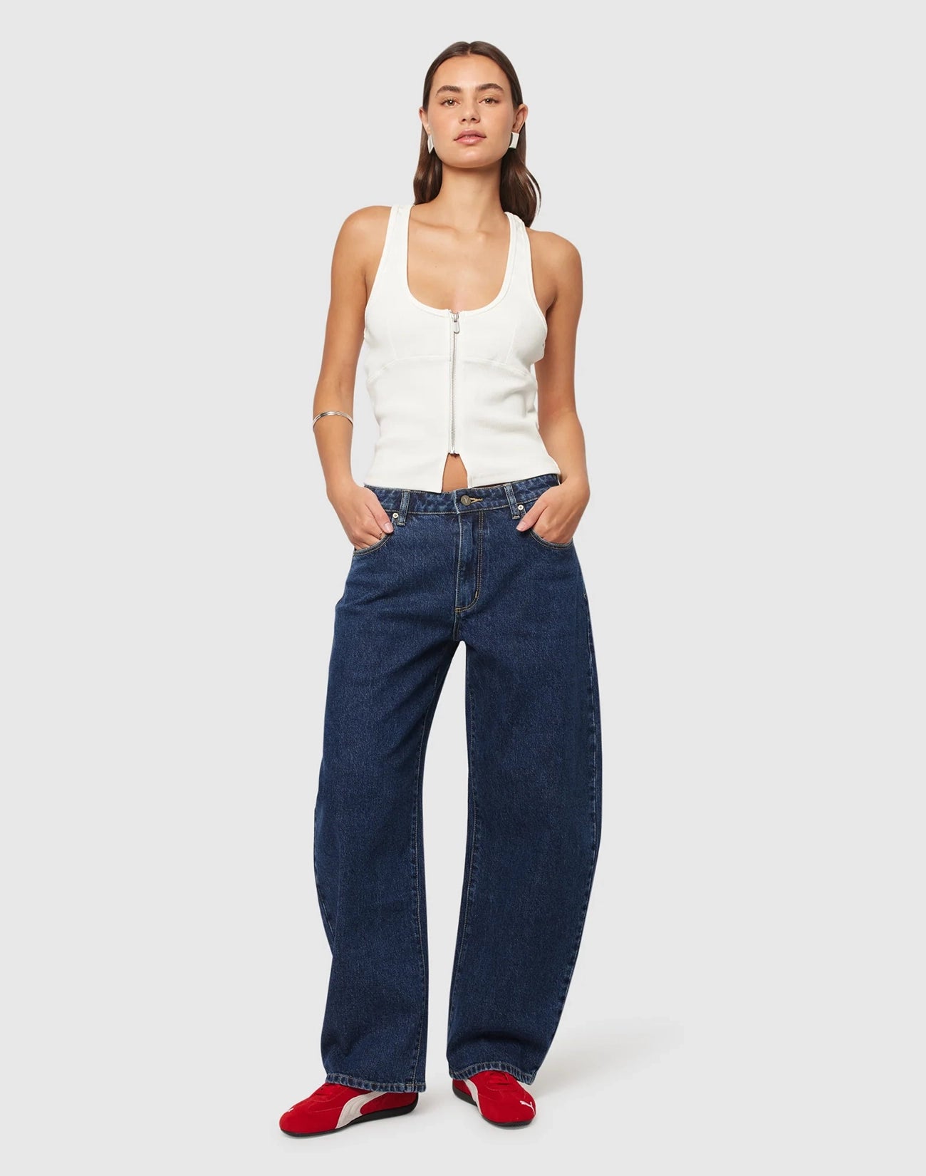 95 Tara Barrel Denim Jeans