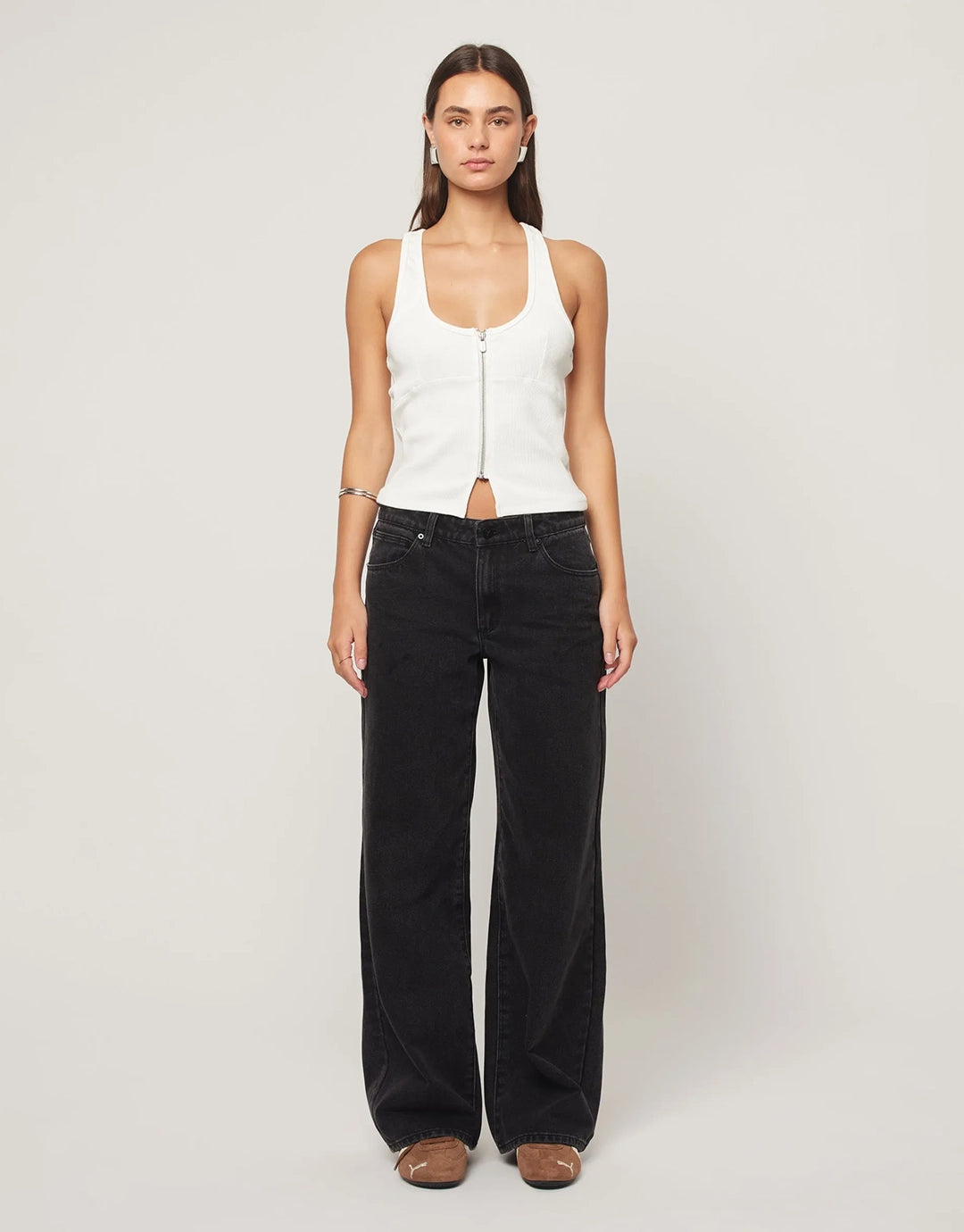 99 Heidi Low Baggy Jeans - Washed Black