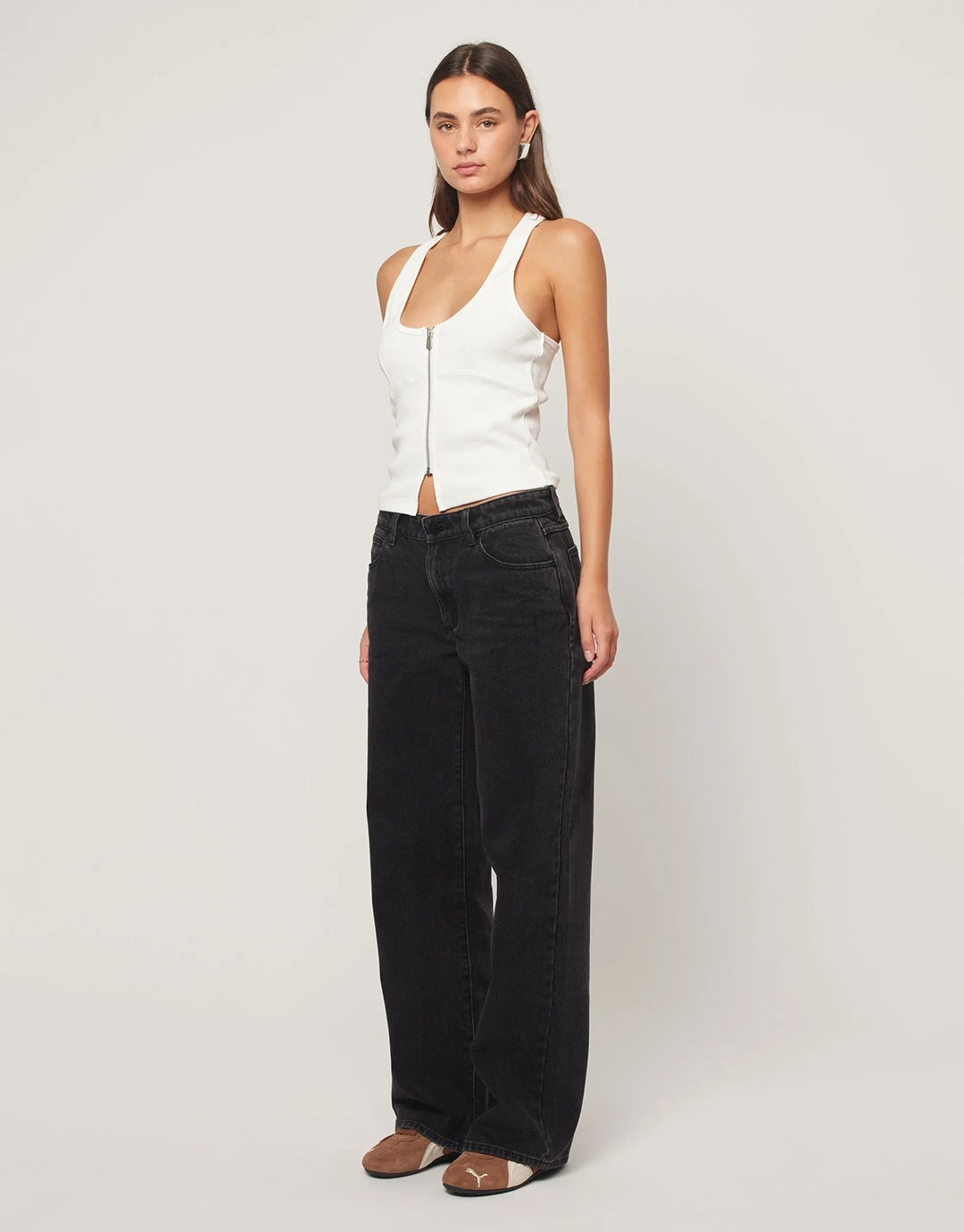 99 Heidi Low Baggy Jeans - Washed Black