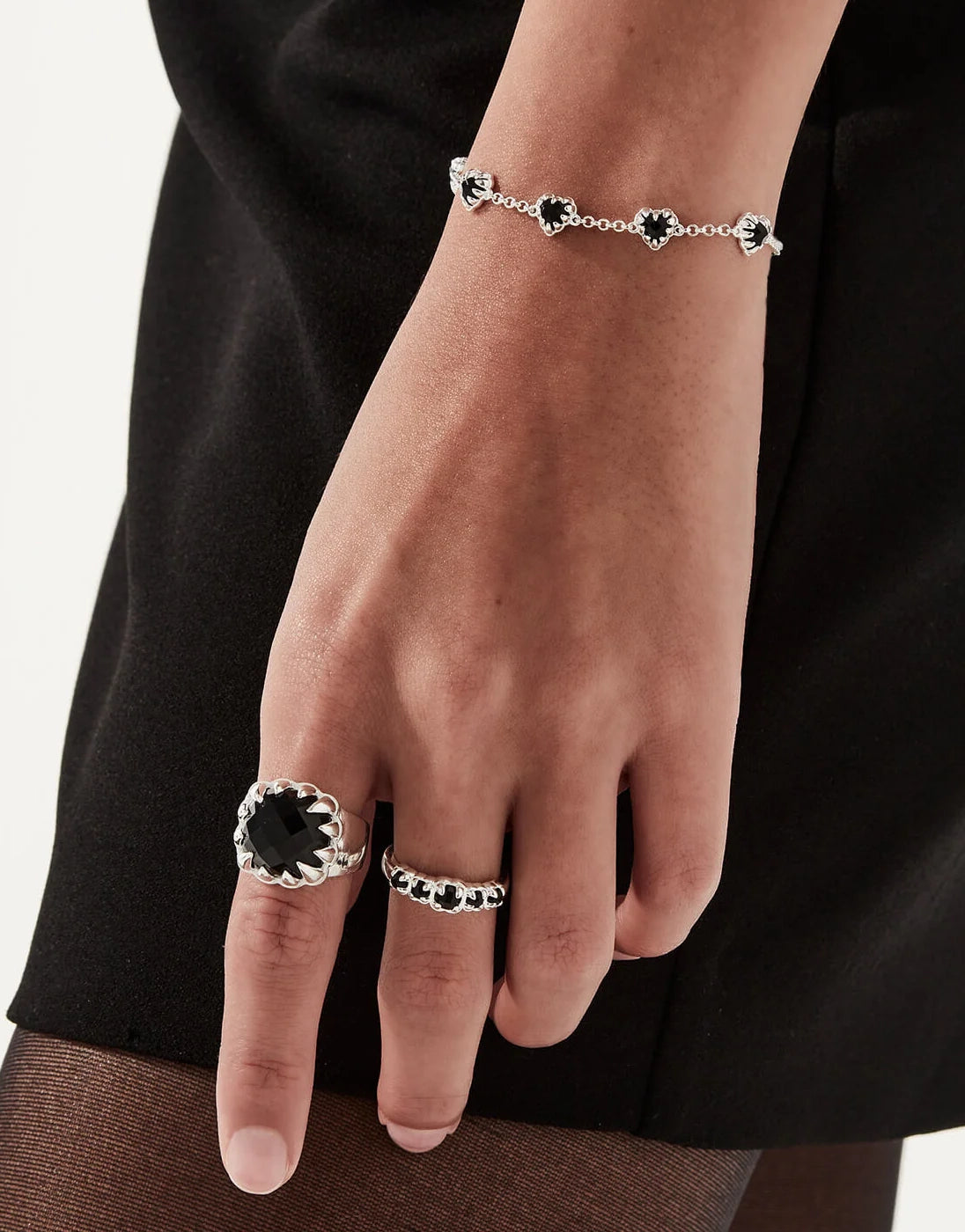 Love Claw Infinity Chain Bracelet - Sterling Silver / Onyx