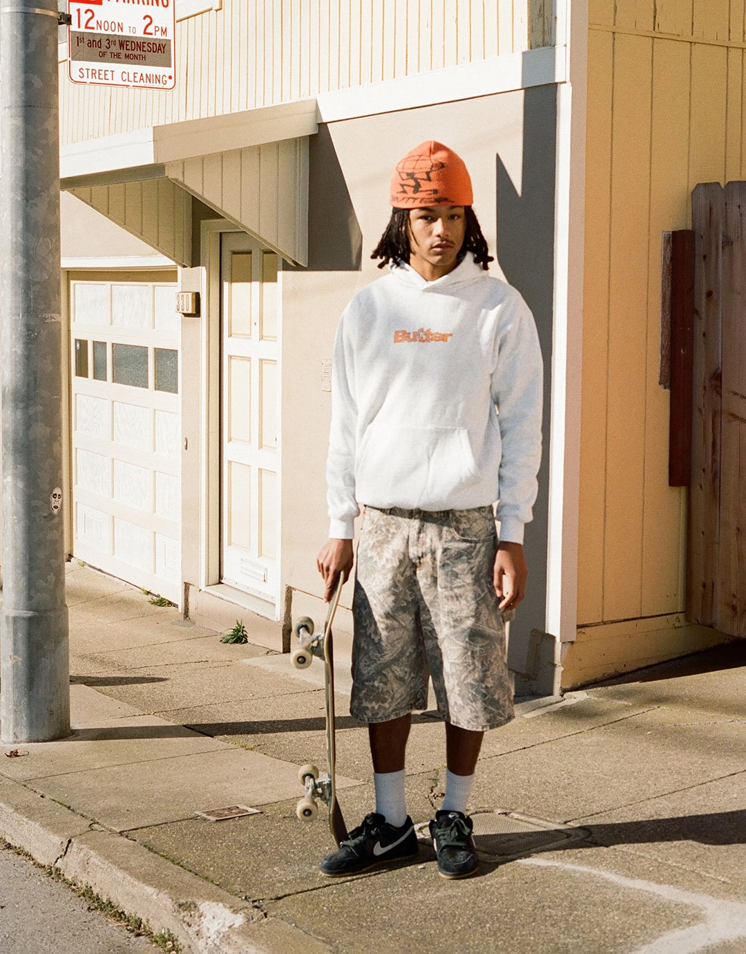 Smashed Logo Pullover Hood - Ash by Butter Goods