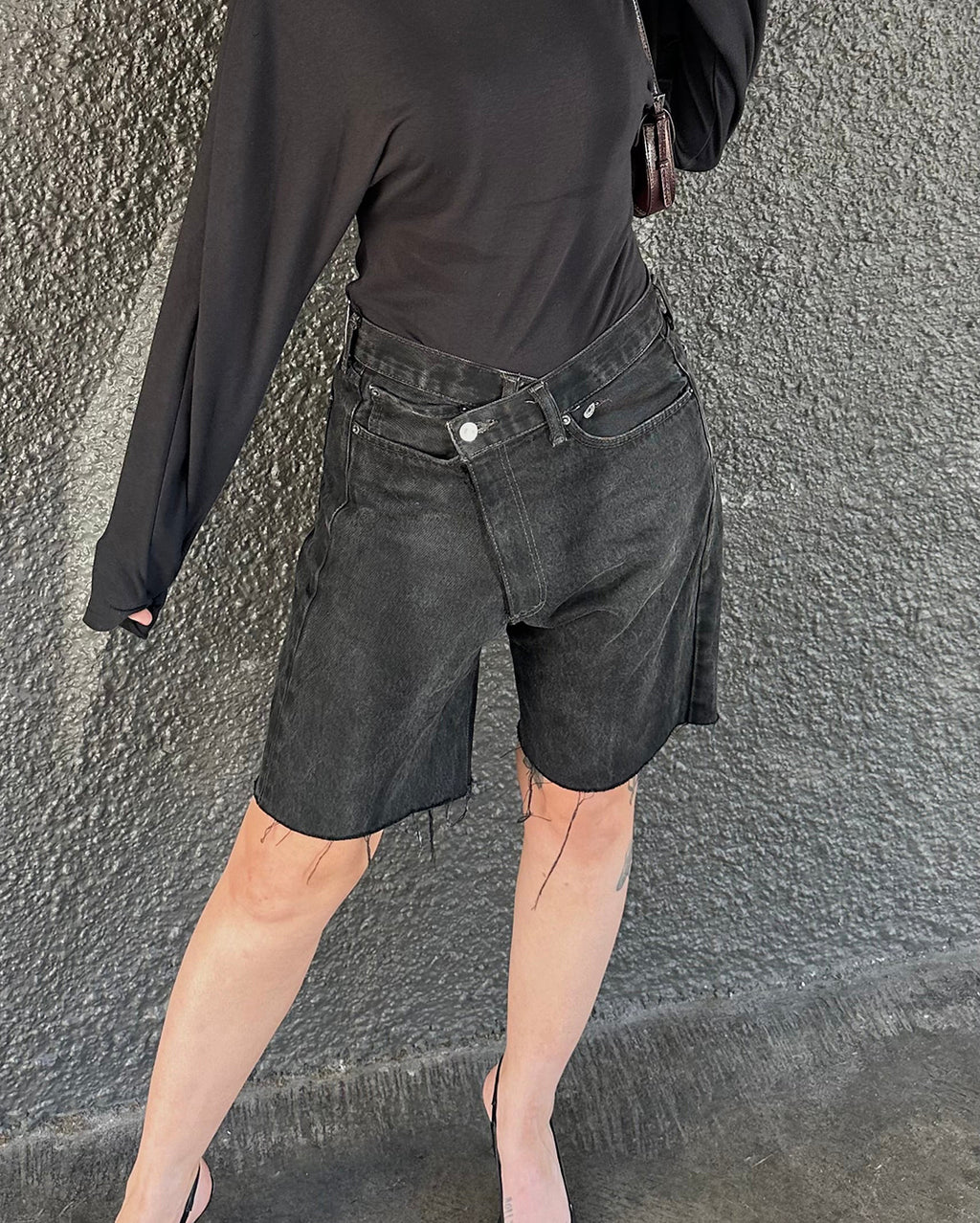 Crossover Short - Black