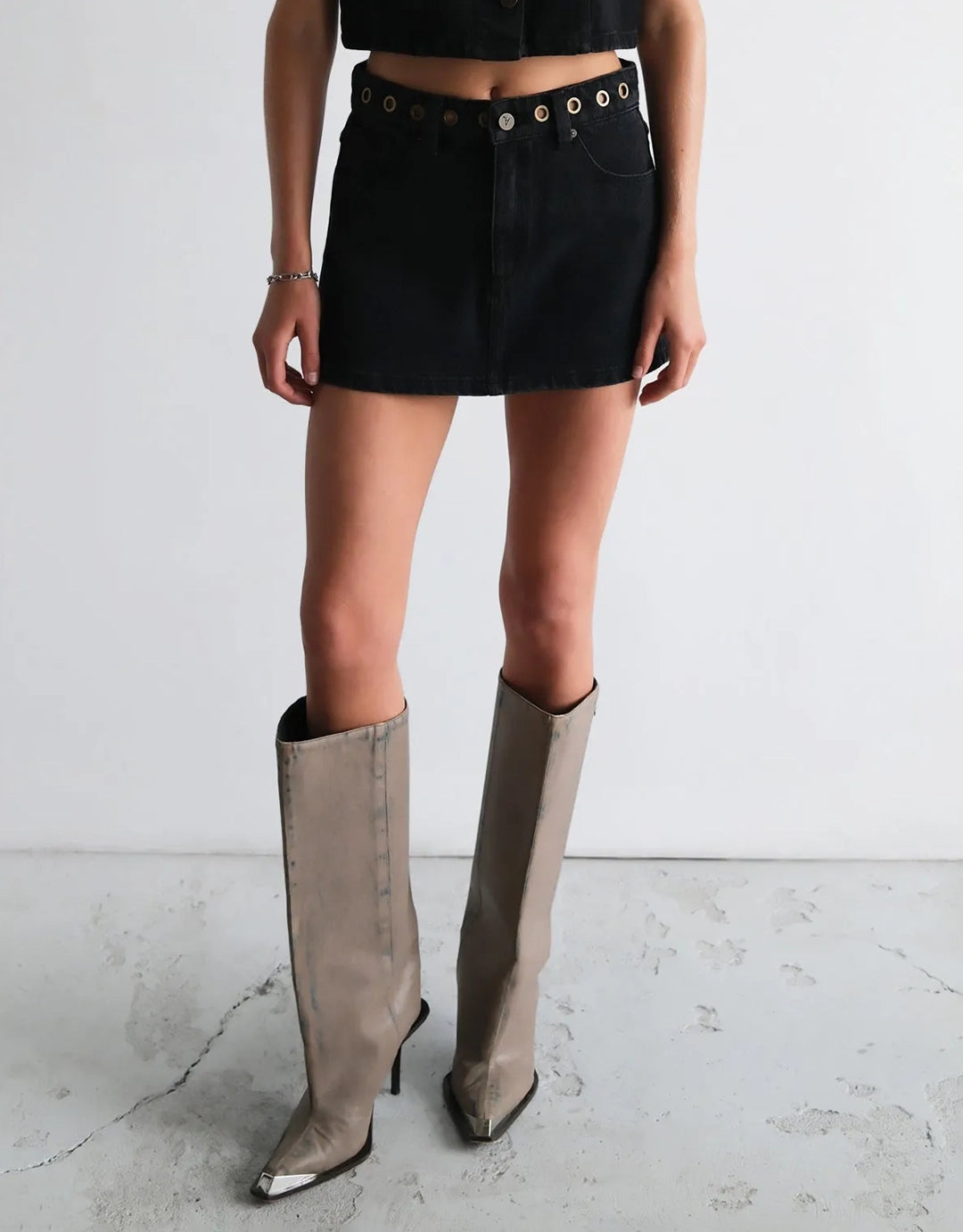 95 Mid Rise Aline Skirt - Brie Eyelet