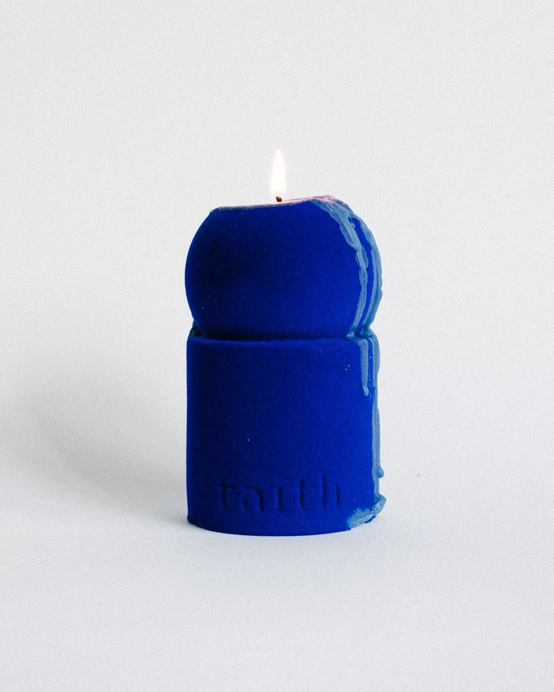 Lulu Velvet Candle - Electric Blue