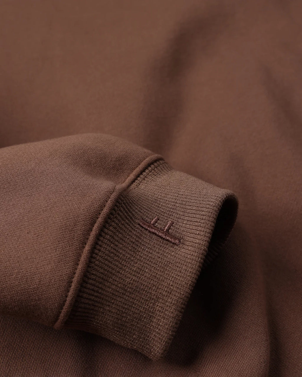 Legacy Emb Crew - Chocolate