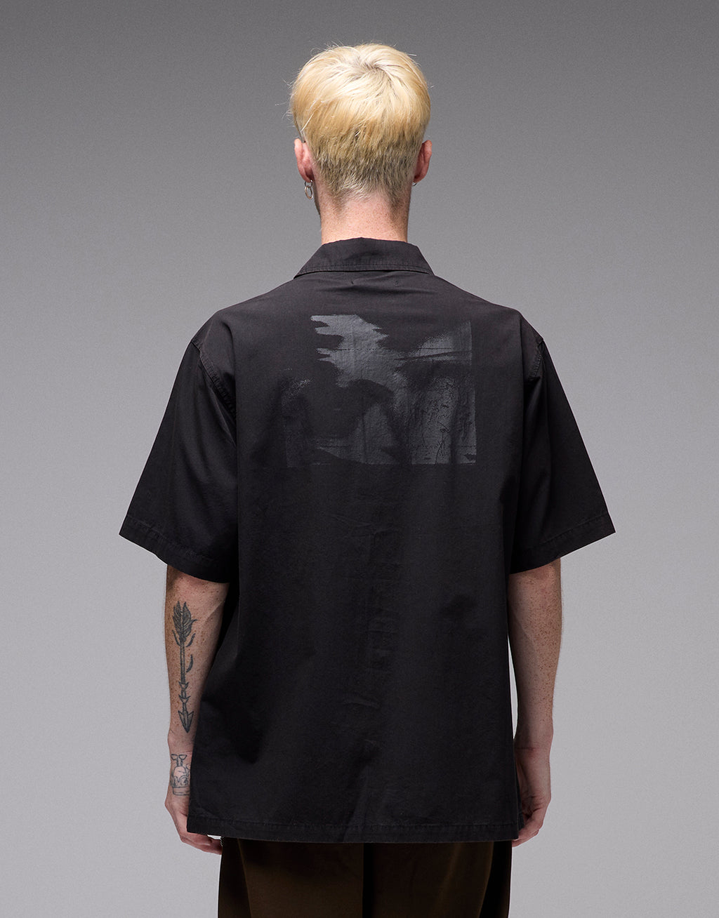 Vivian Shunning Short Sleeve Shirt - Washed Black