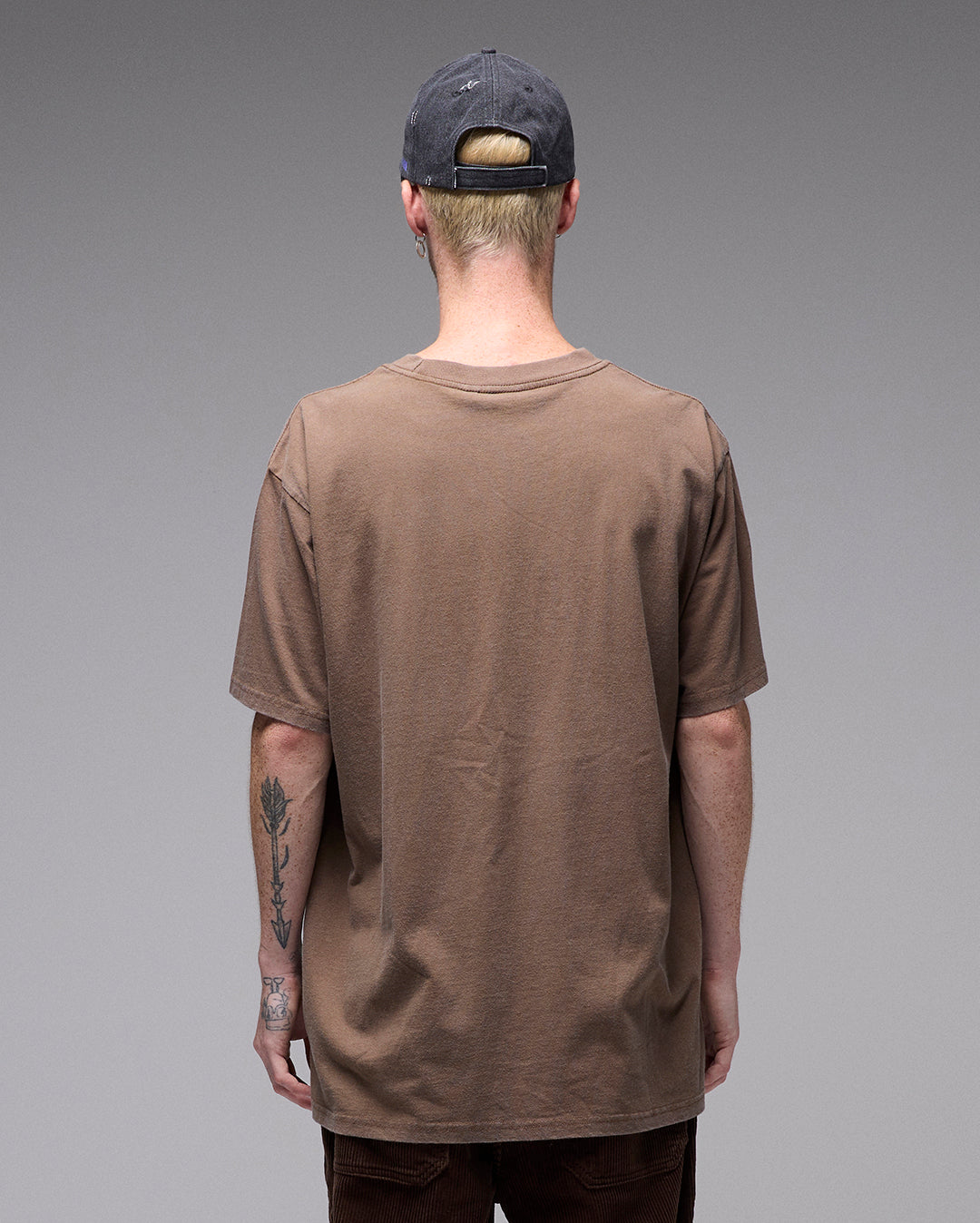 Praise T-Shirt - Washed Chocolate