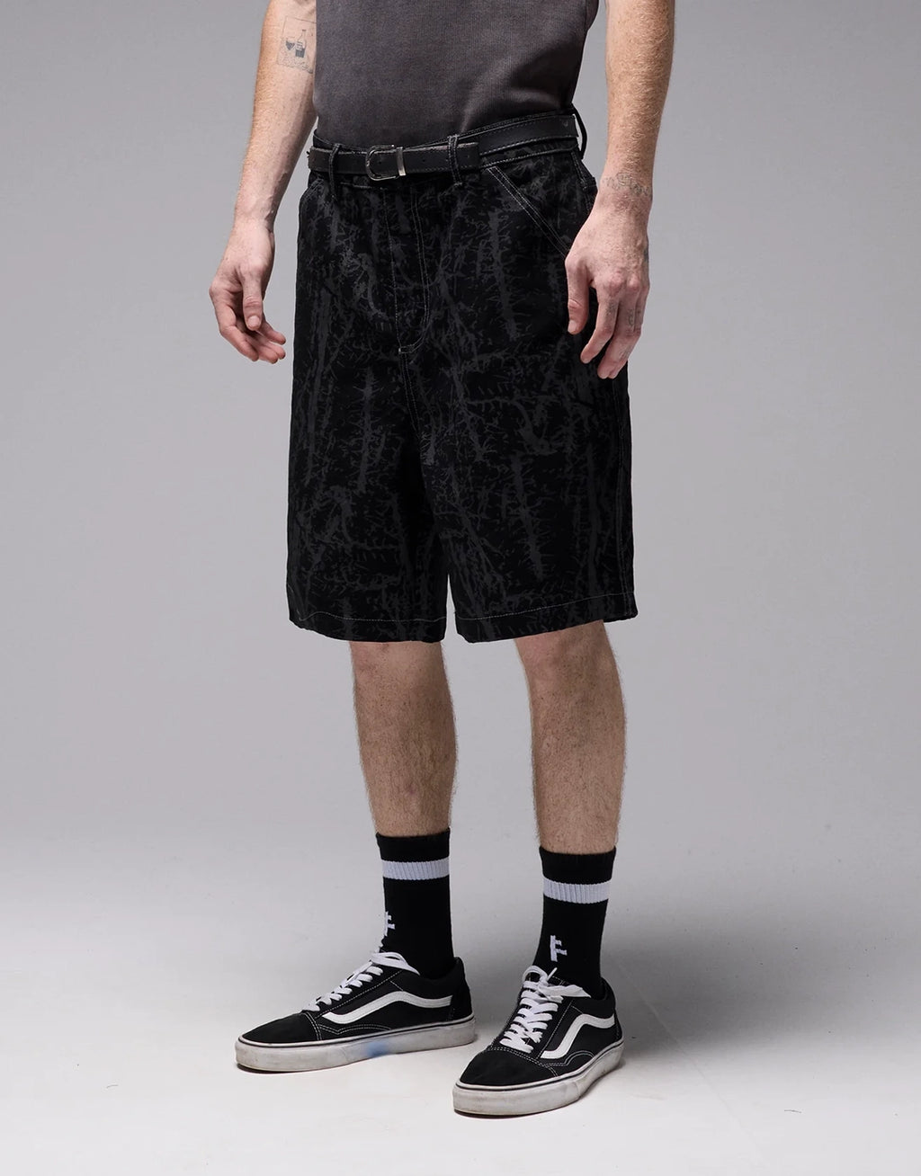 Turmoil Distend 20.5" Shorts - Black