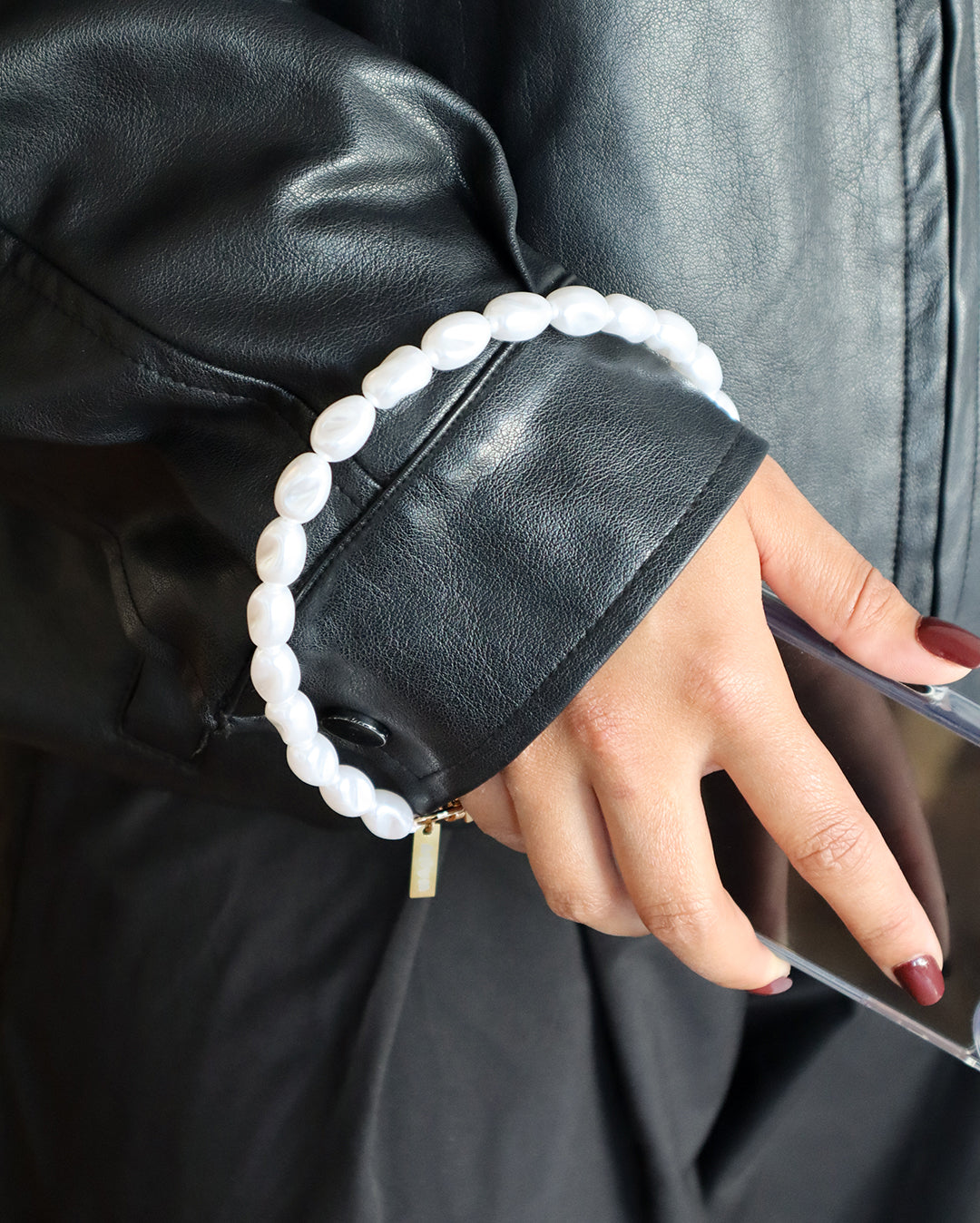 White Pearl Wrist Chain - White