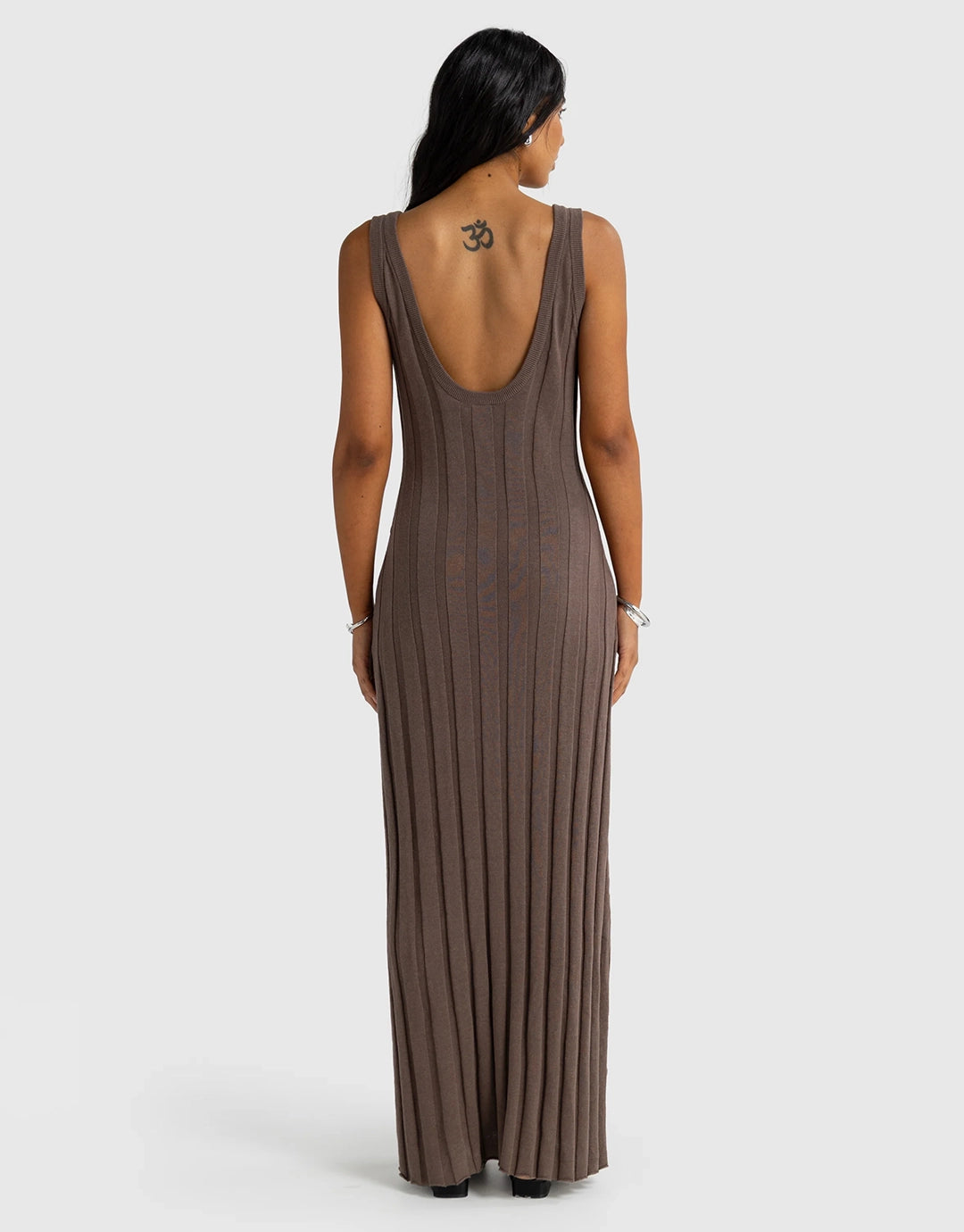 black long sleeve knit maxi dress Eterne Long Sleeve Crewneck Maxi Dress main image 1