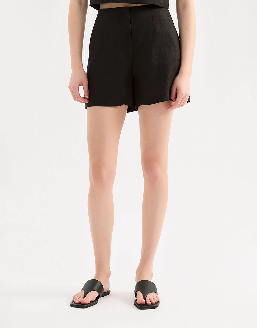 Marli Linen Short - Black