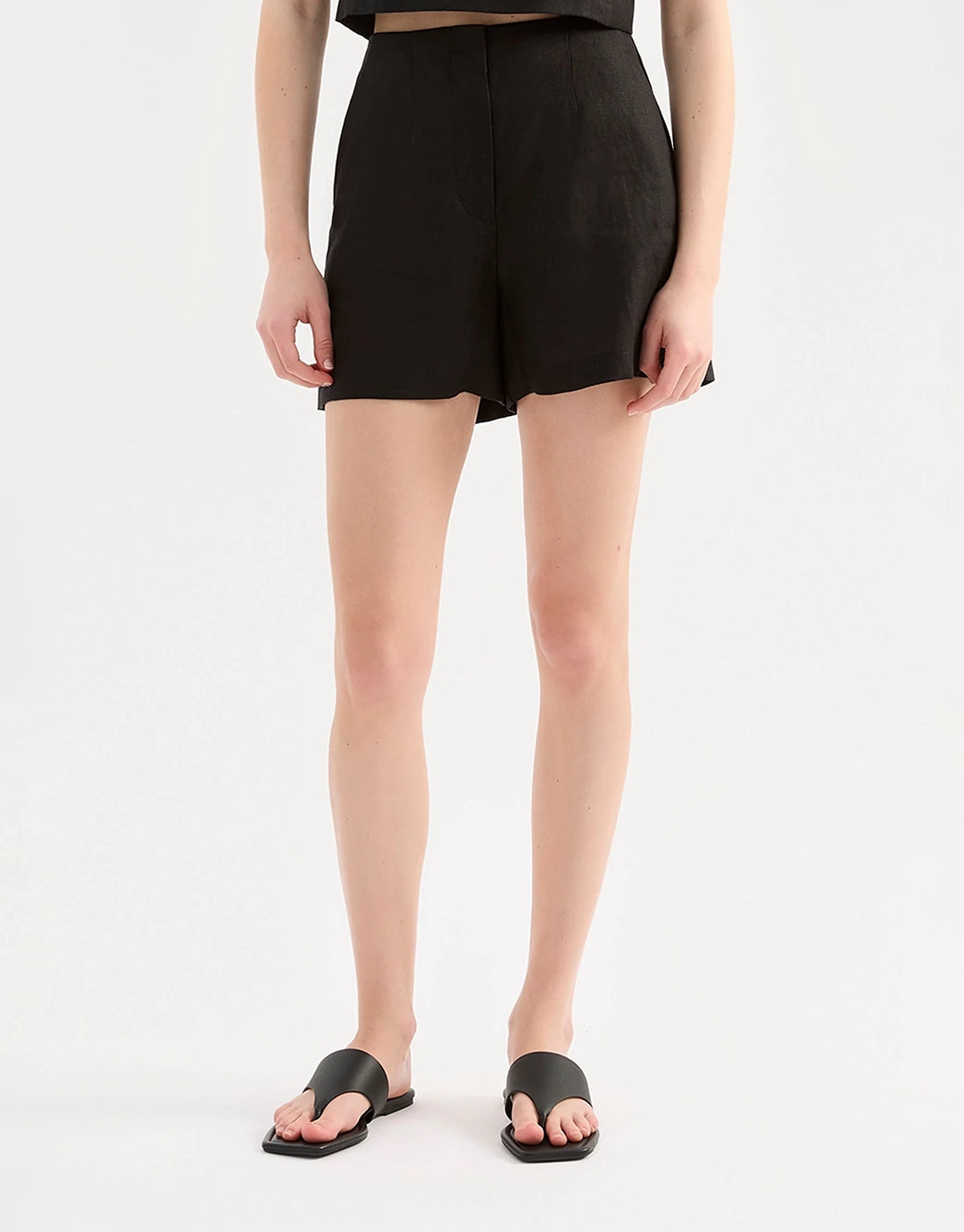 Marli Linen Short - Black