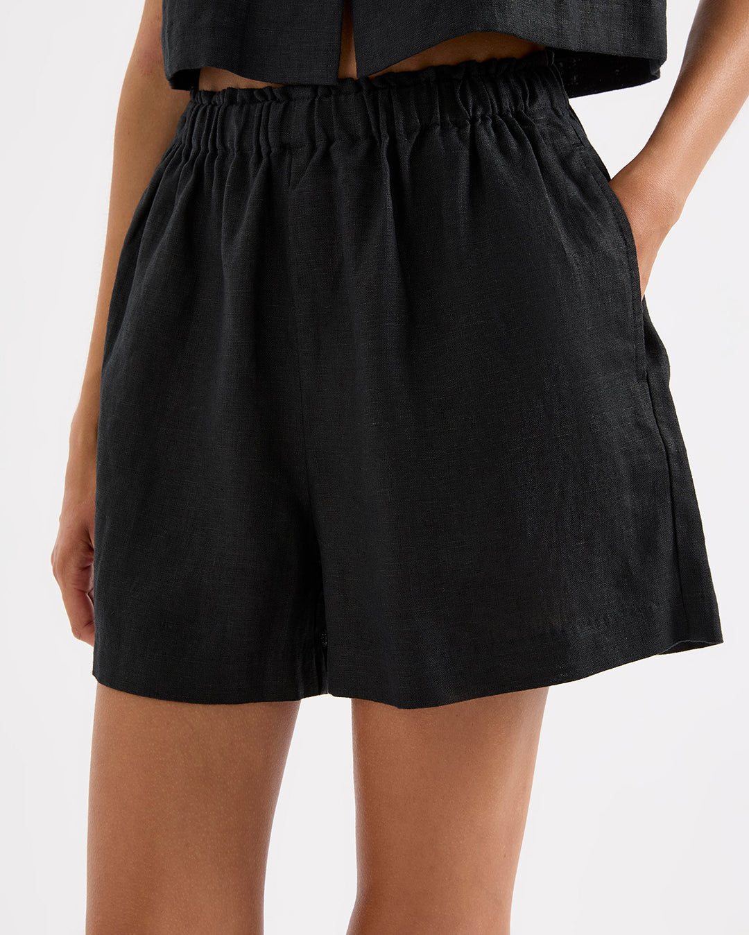 Theo Linen Short - Black