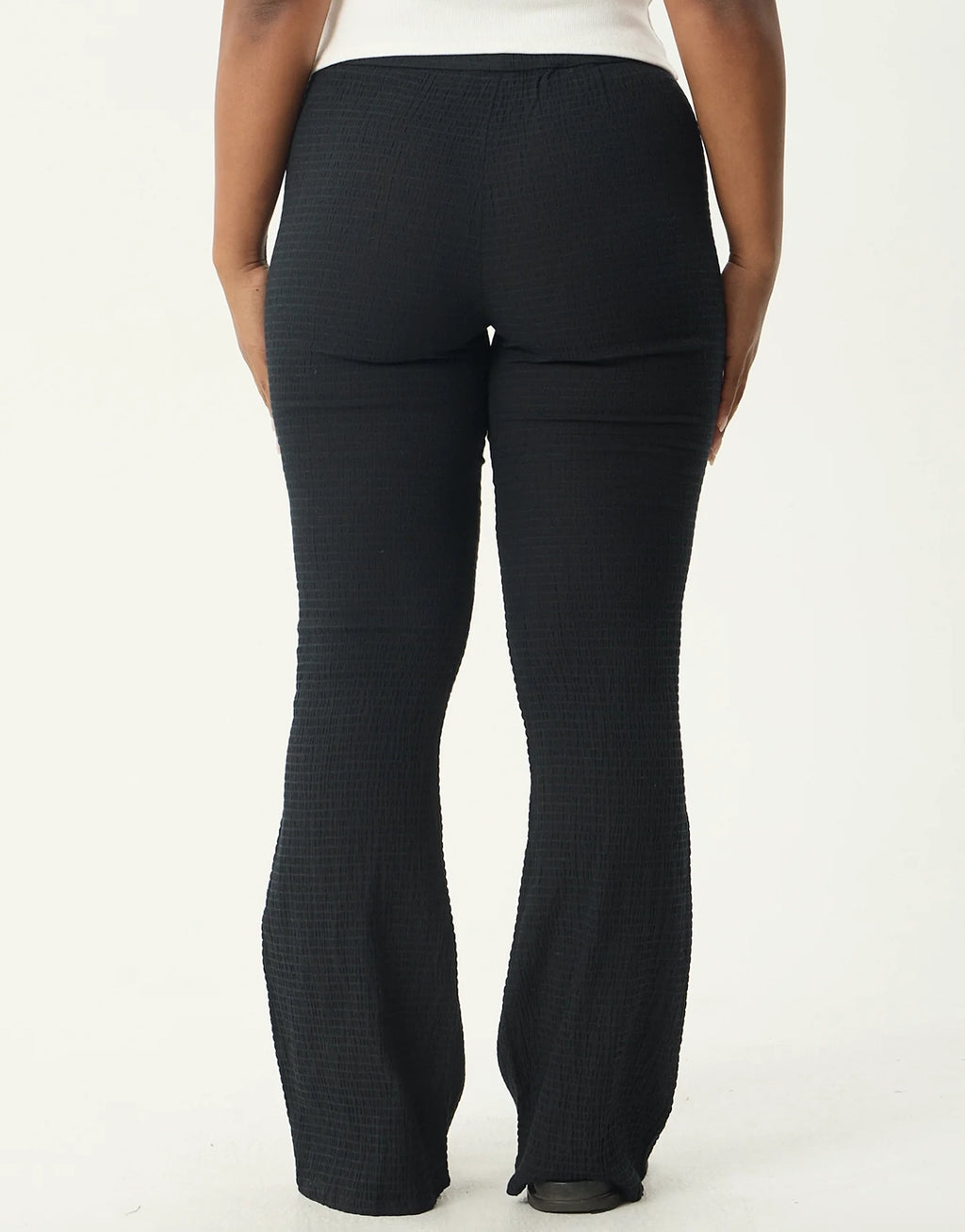 Focus Seersucker Flare Pant - Black