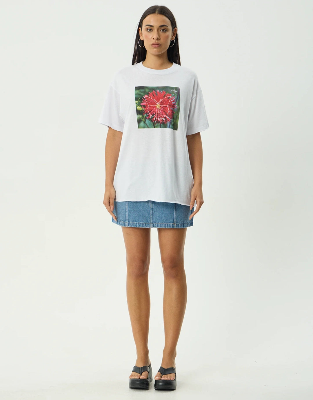 Open Up Oversized T-Shirt - White / Black