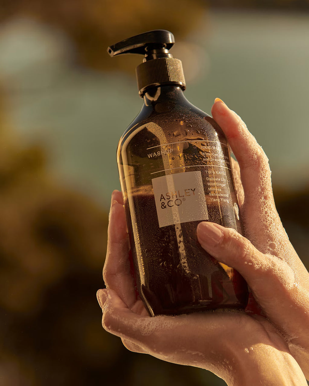 Washup - Blossom & Gilt 500ml by Ashley and Co - view 3
