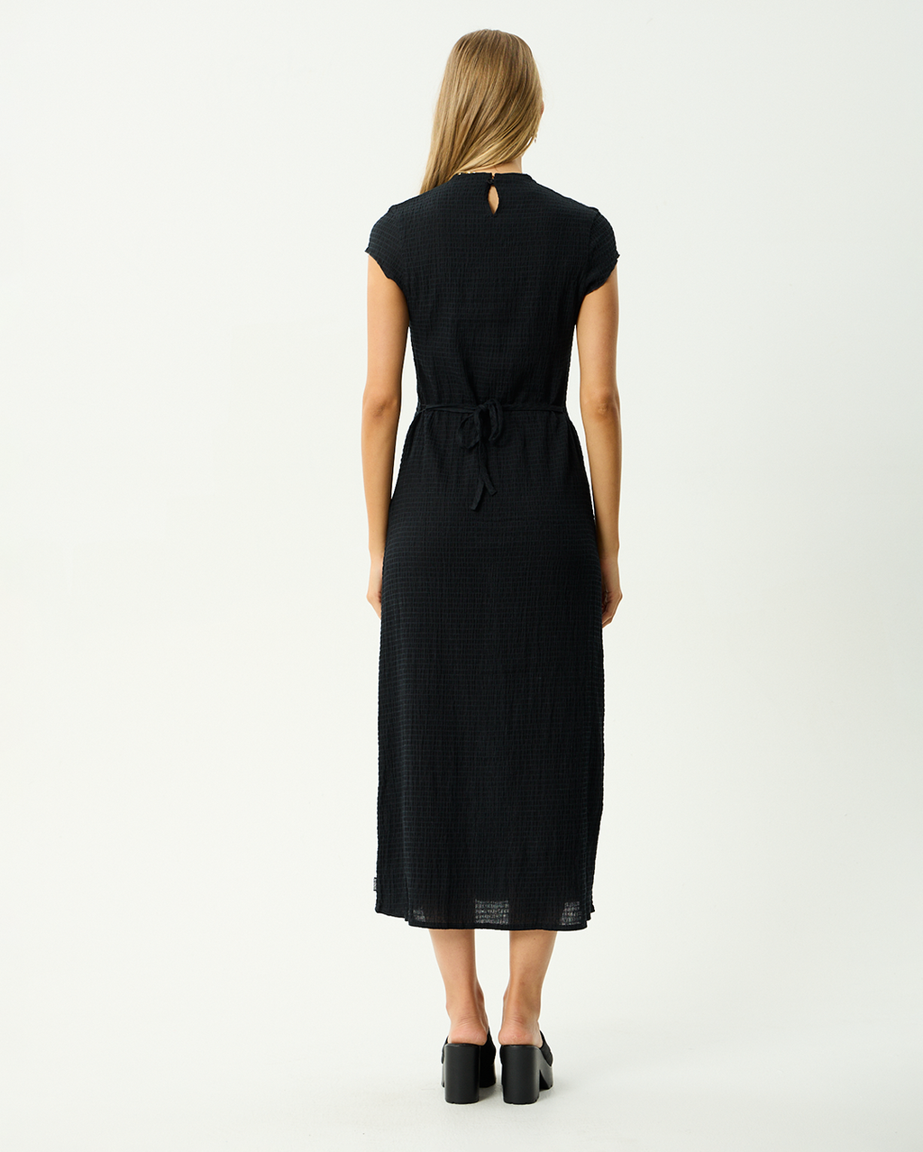 Elodie - Seersucker Midi Dress - Black - Afends