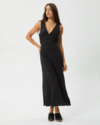 Focus - Seersucker Maxi Dress - Black - Afends