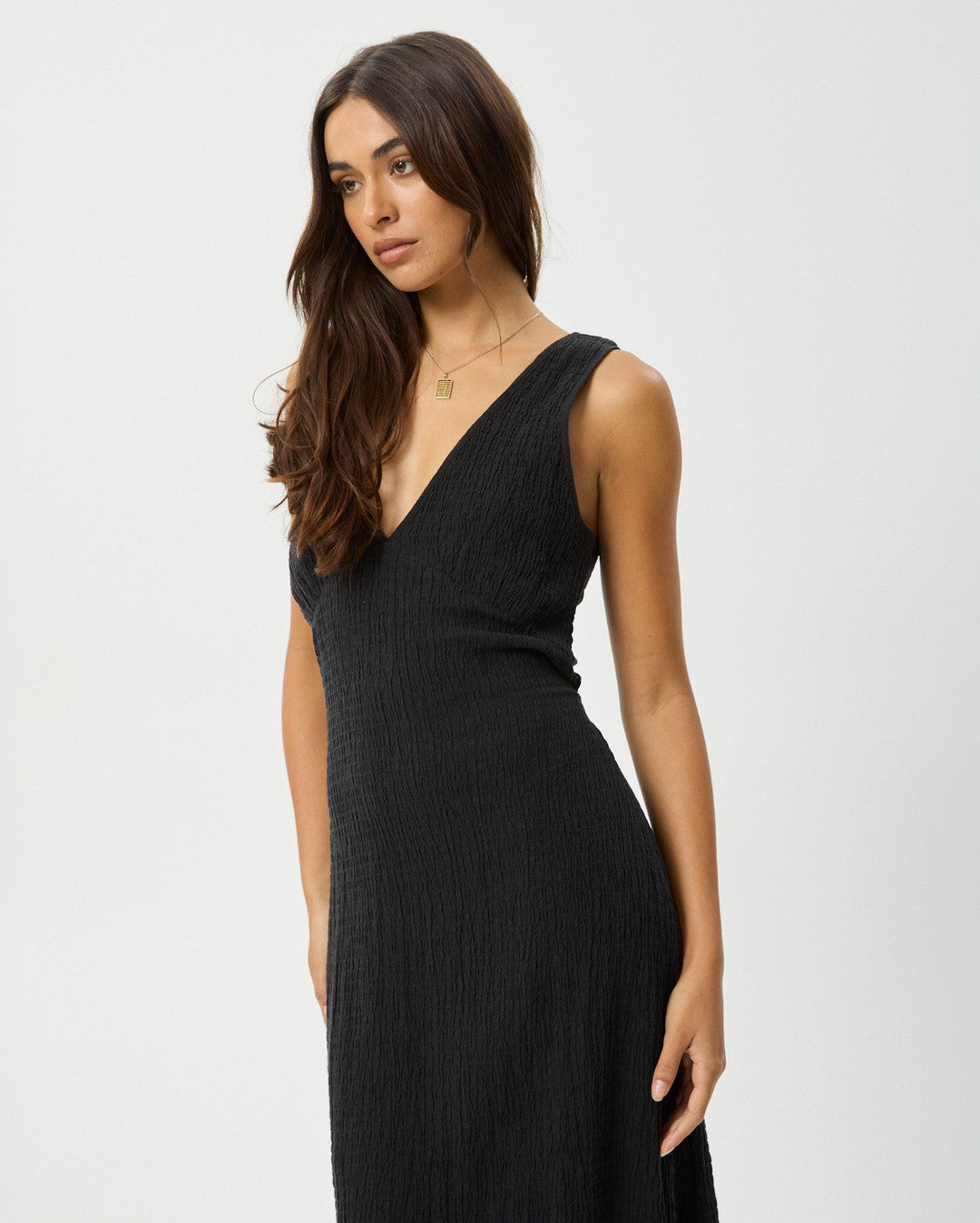 Focus - Seersucker Maxi Dress - Black - Afends