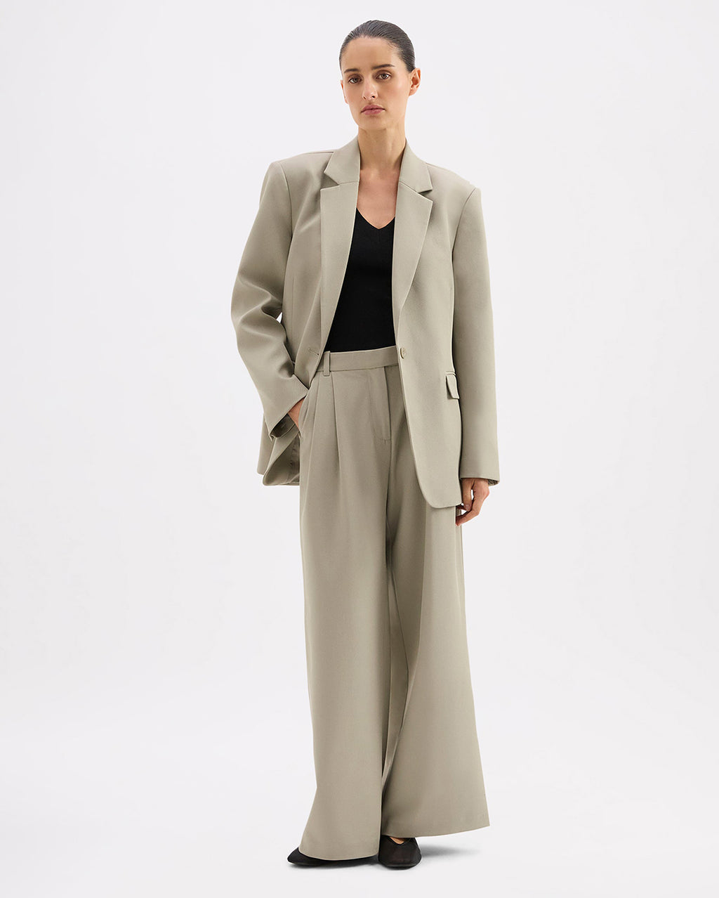Akio Blazer - Vine - Nude Lucy
