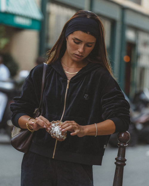 Aj Velour Hoodie - Noir - Araminta James