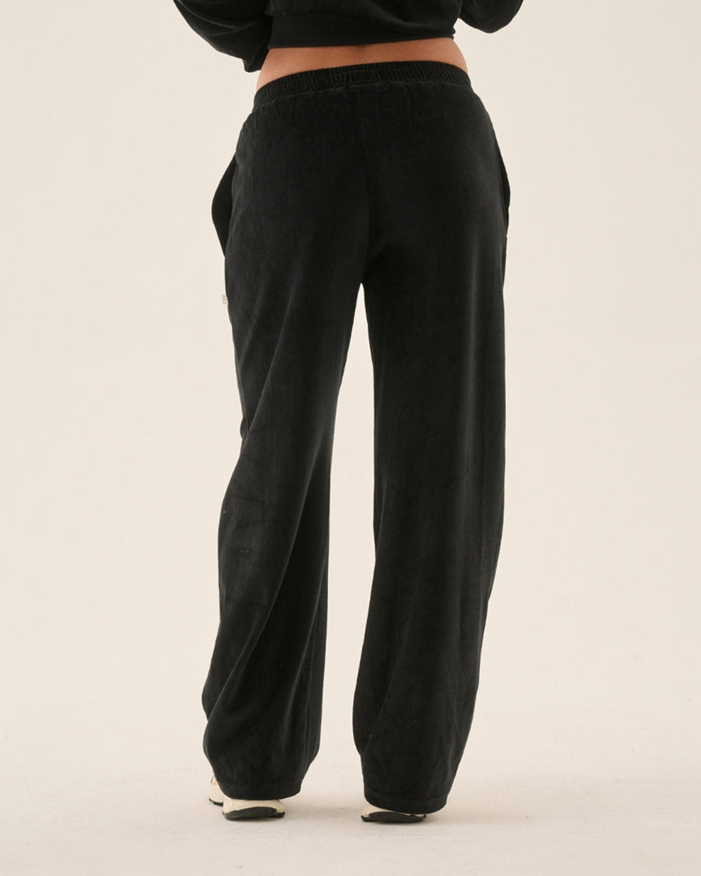 Aj Velour Trackpant - Noir - Araminta James