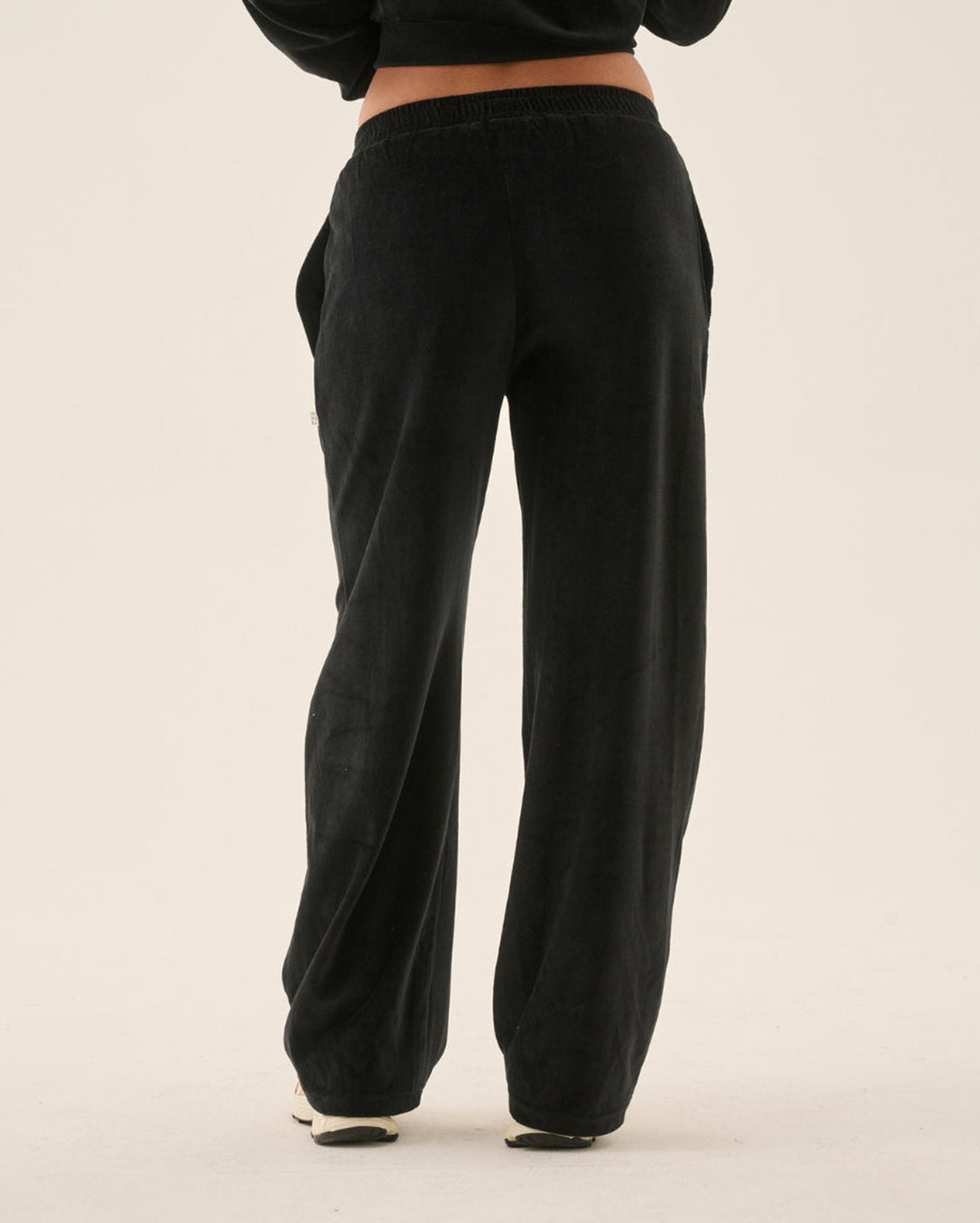 Aj Velour Trackpant - Noir - Araminta James
