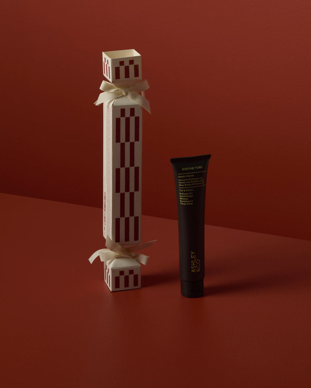 Christmas Cracker - Soothe Tube Tui & Kahili - Ashley and Co