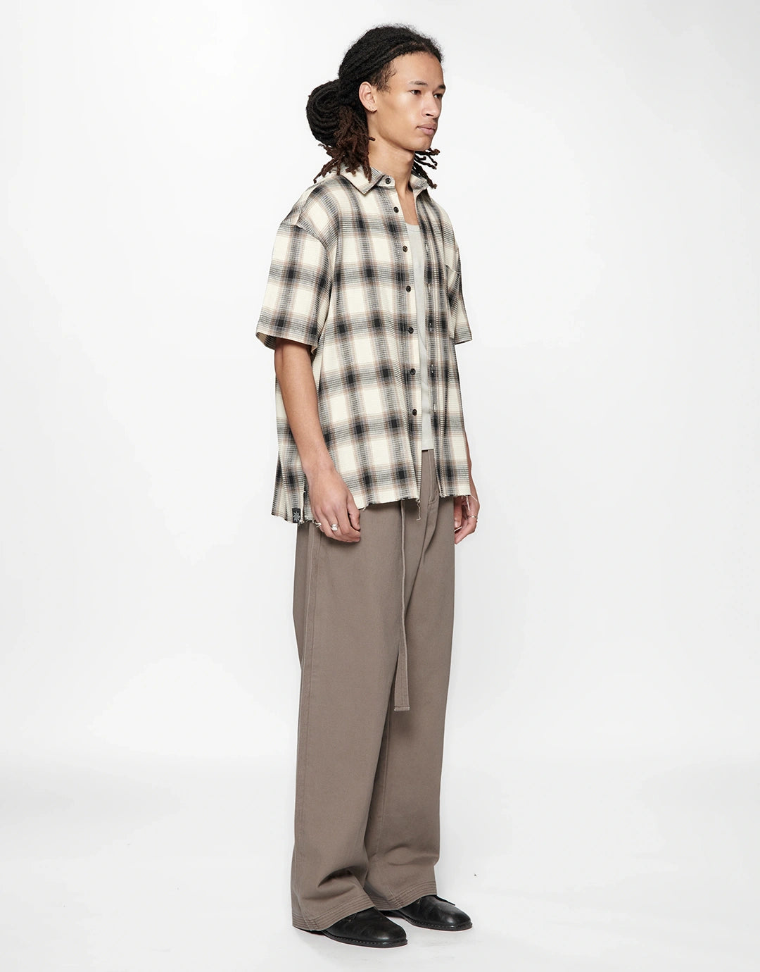 Hold Short Sleeve Shirt - Black/Brown
