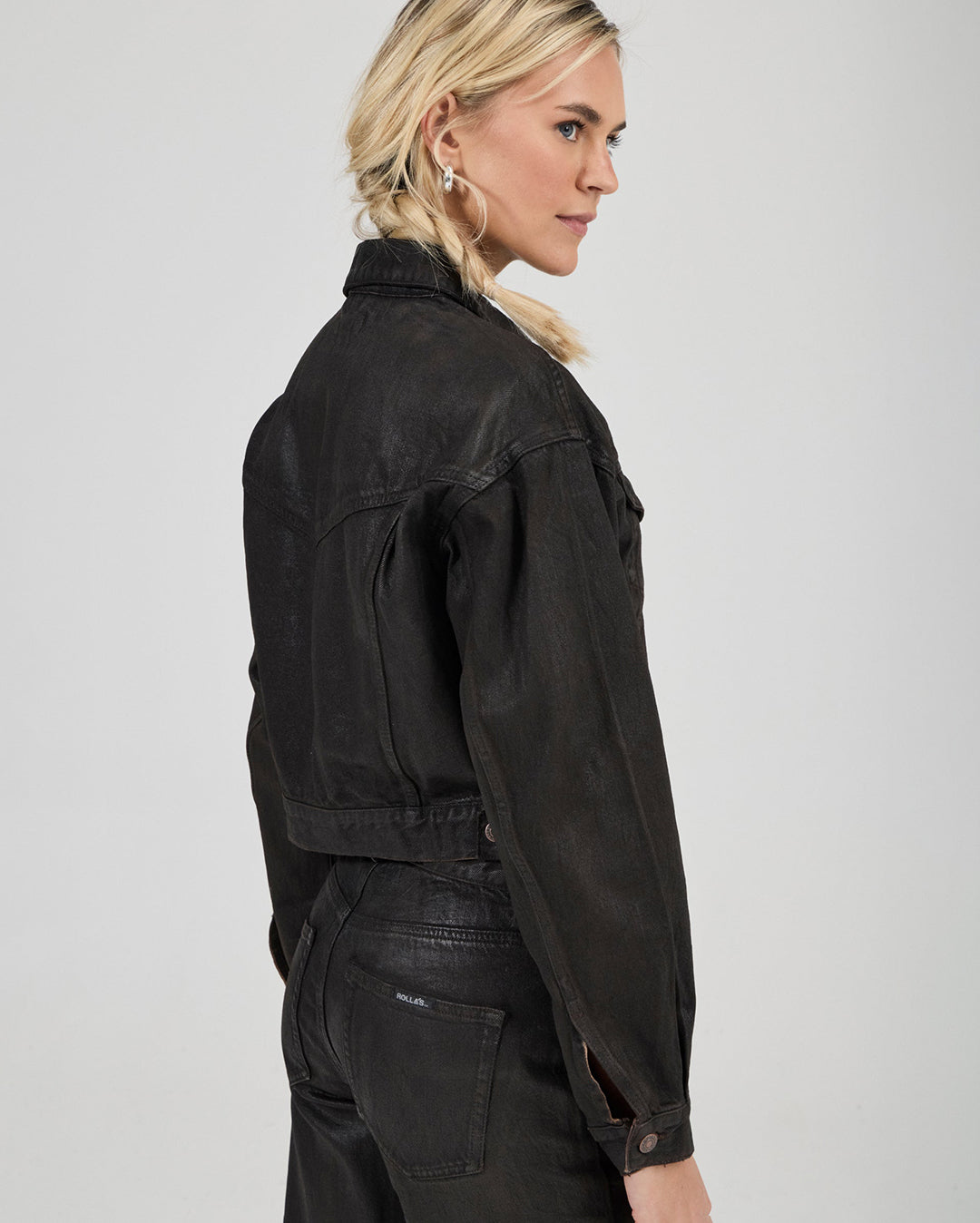 Cropped Denim Jacket Espresso Coated - Espresso - Rollas