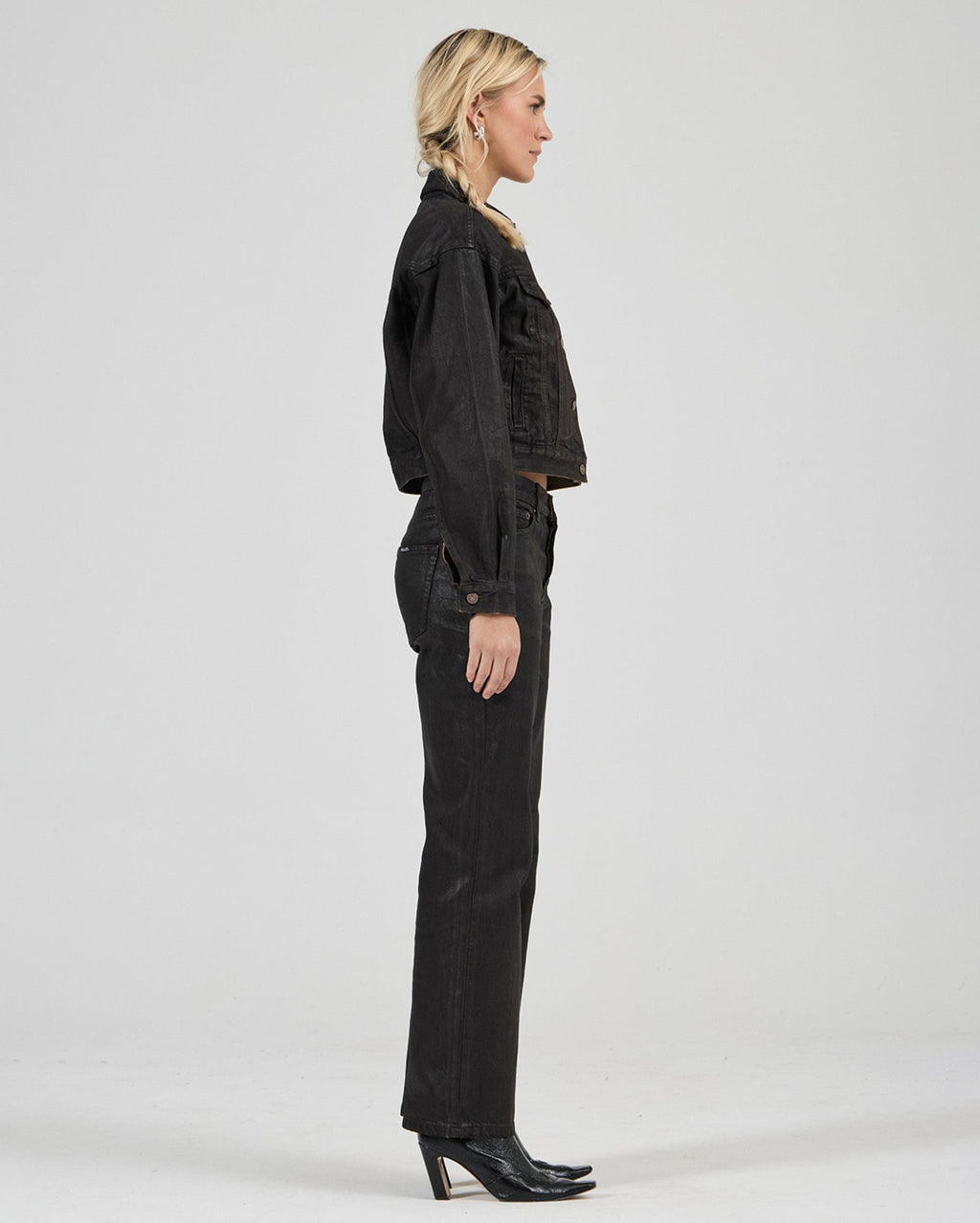 Cropped Denim Jacket Espresso Coated - Espresso - Rollas
