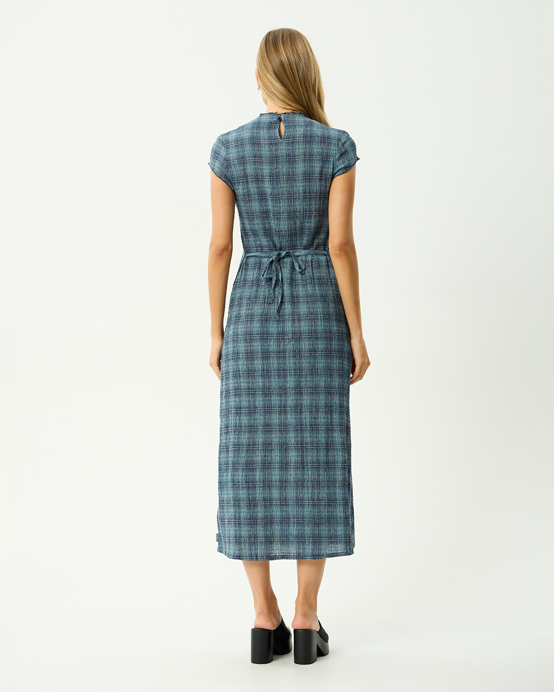Elodie - Hemp Seersucker Midi Dress - Navy Check - Afends