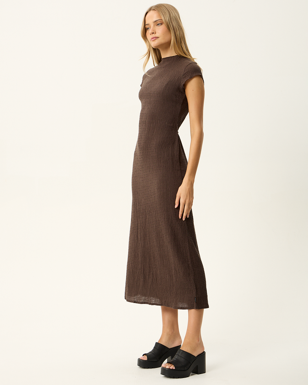 Elodie - Seersucker Midi Dress - Coffee - Afends