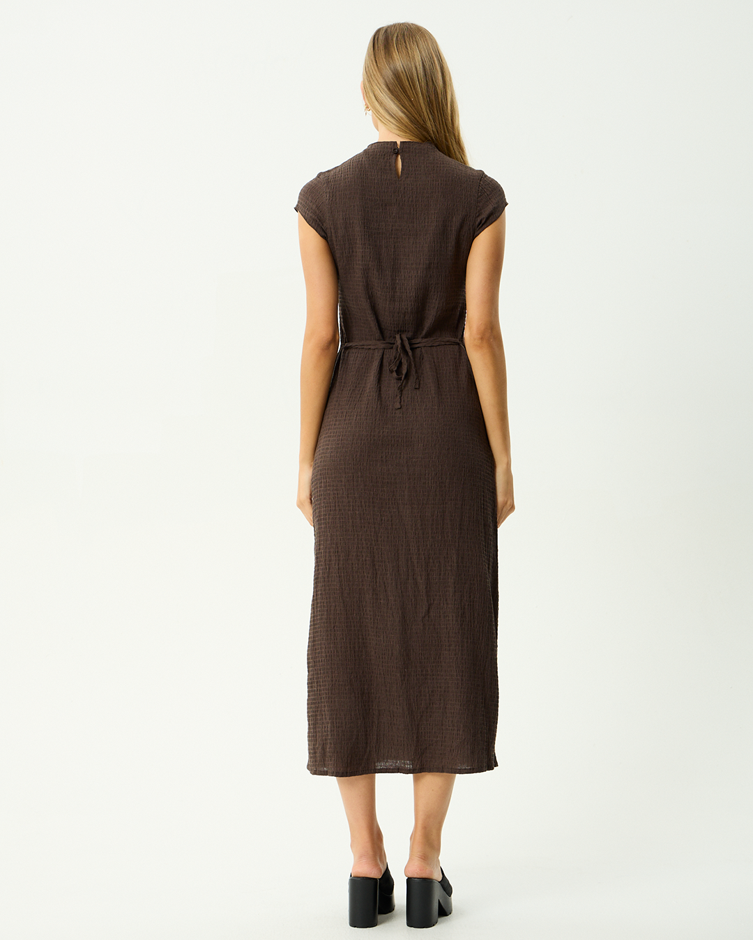 Elodie - Seersucker Midi Dress - Coffee - Afends