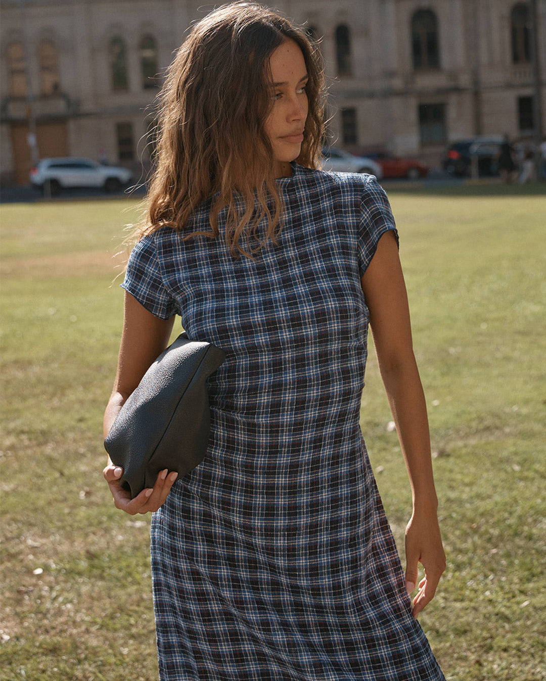 Mountains - Hemp Seersucker Midi Dress - Navy Red Check - Afends