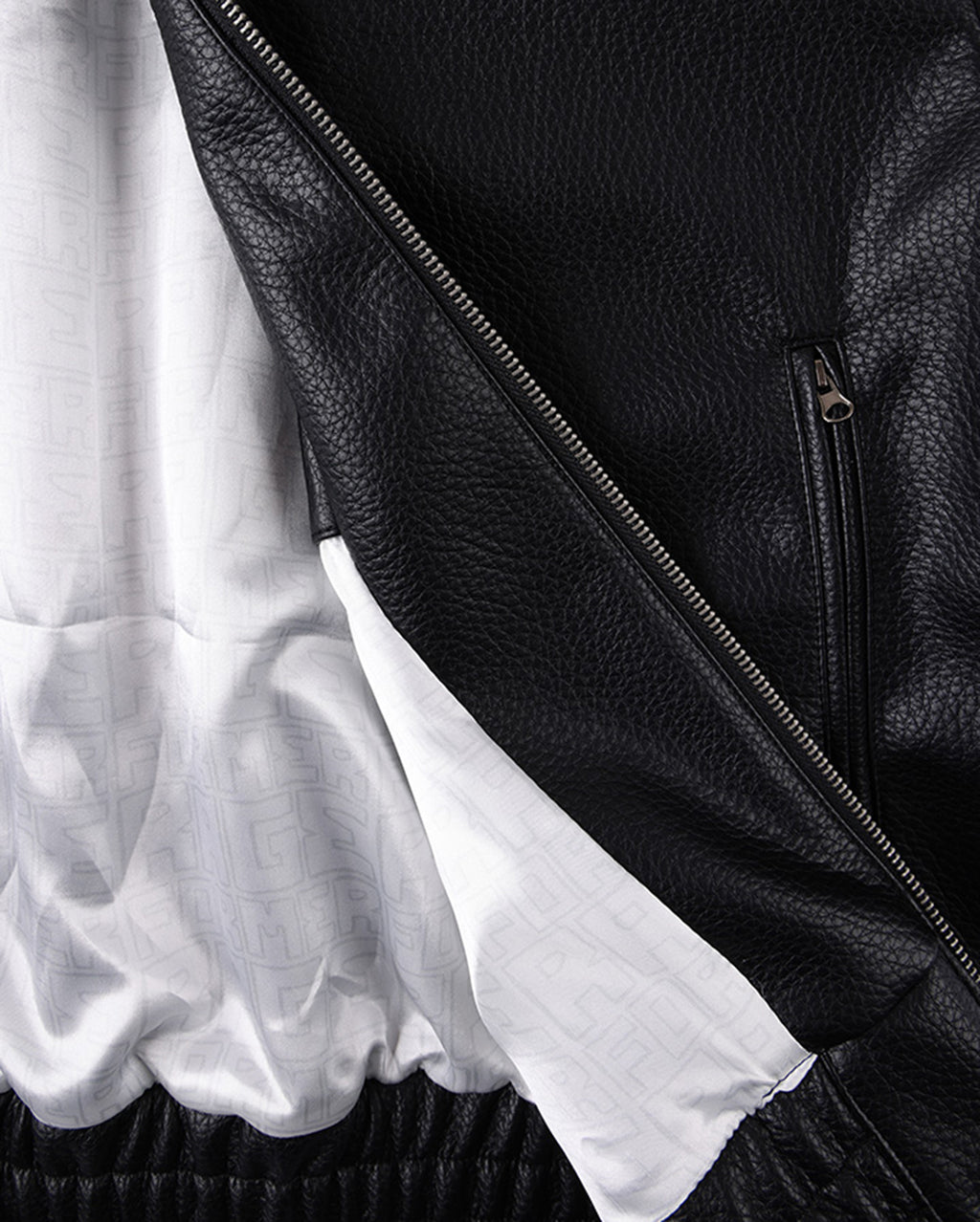 Chank Jacket - Black - Former