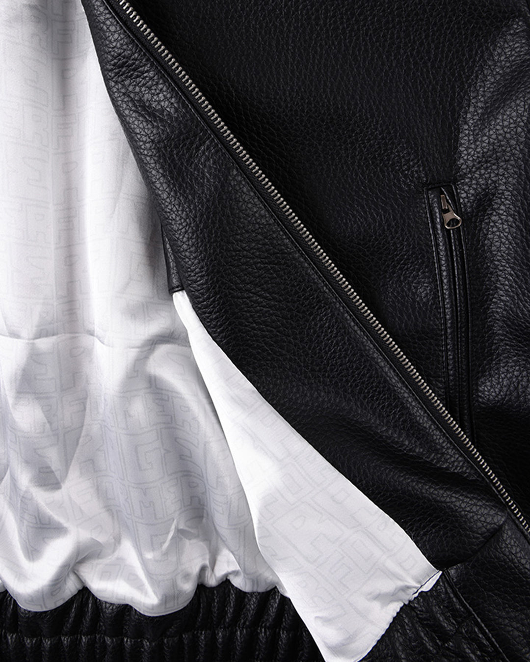 Chank Jacket - Black - Former