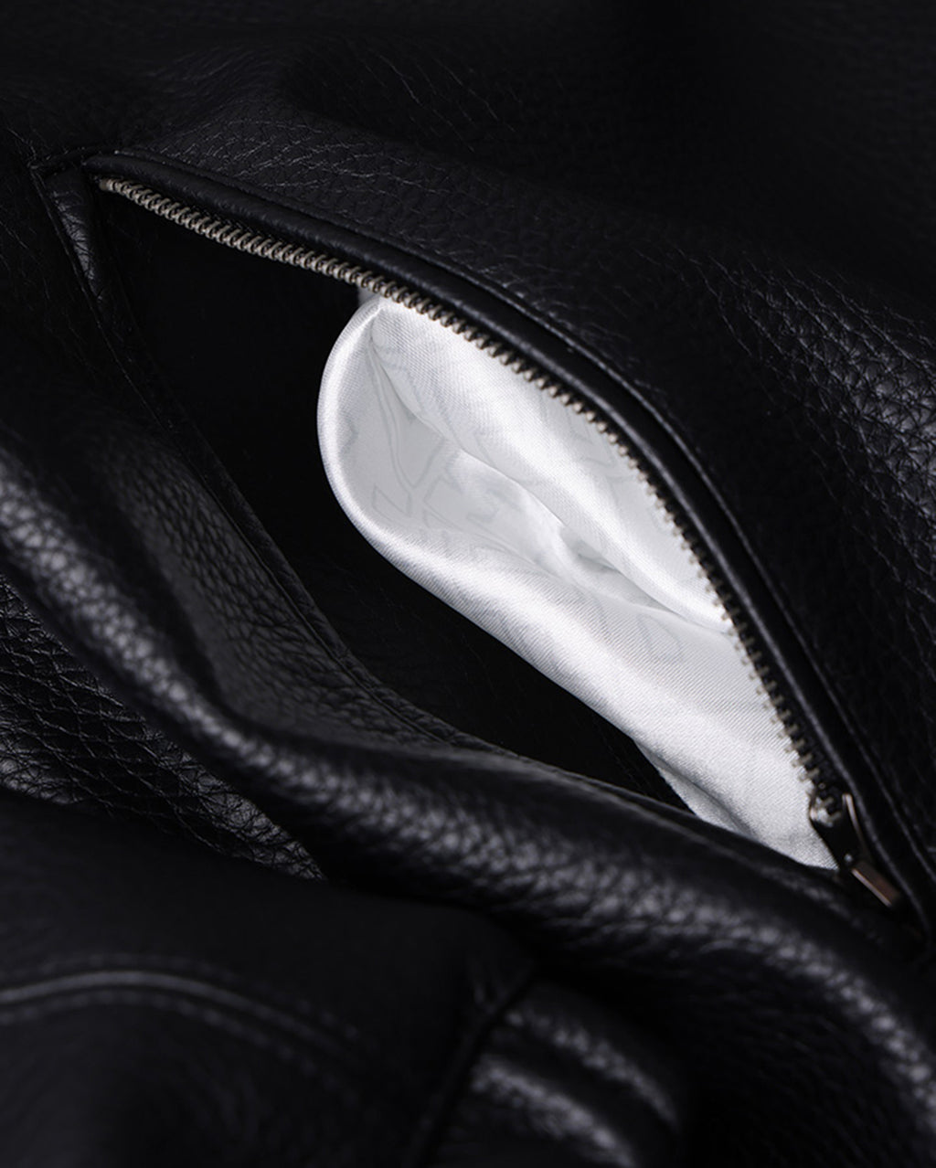 Chank Jacket - Black - Former