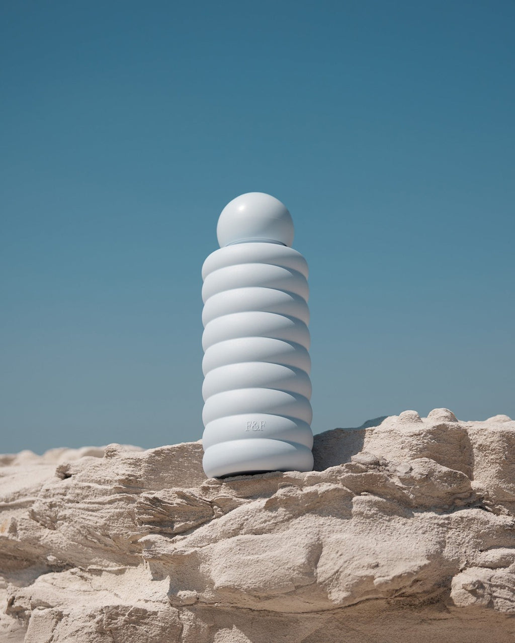 The Bubble Bottle 700ml - Opalite - Fox & Fallow